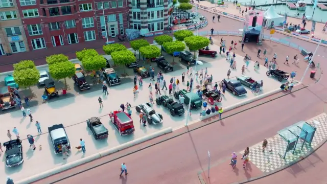 Nog één keer nagenieten - dit is de aftermovie van de 39e editie van de Nationale Oldtimerdag gemaakt door @_sv_productions
+Op zondag 15 juni vond de 39e editie van de Nationale Oldtimerdag plaats in het Bataviakwartier in Lelystad. Deze iconische plek aan het water stond volledig in het teken van bewegend erfgoed. Onder een stralende zon genoten naar schatting meer dan 20.000 bezoekers van een dag vol klassieke voertuigen, techniek, ontmoetingen en belevenis! 
+Wij kijken met trots terug op deze editie, de beelden spreken voor zich. Ondertussen zijn de voorbereidingen voor de 40e editie op 21 juni 2026 inmiddels gestart. Met alle goede ervaringen van deze editie hebben we er goede zin en vertrouwen in om de jubileumeditie te laten knallen. 
+Eén ding is zeker: het erfgoed blijft bewegen — en Bataviakwartier Lelystad levert een geweldig podium. 
+Ga voor meer informatie over de Nationale Oldtimerdag naar www.nationaleoldtimerdag.nl en volg ons op: https://www.instagram.com/nationale_oldtimerdag/ - https://www.facebook.com/oldtimerslelystad https://www.tiktok.com/@nationale_oldtimerdag 
+#NationaleOldtimerdag #Lelystad #VaderdagisOldtimerdag #Vaderdag #Lelystad #Flevoland #Oldtimers #Klassiekers #Classics #Autoshow